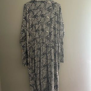 Gap Cute faux rap dress. Knee length.